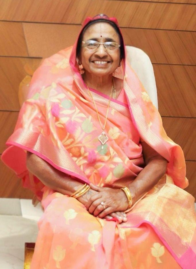 || शोक संदेश ||  अत्यंत दुःख के साथ सूचित किया जाता है कि श्रीमति राम  मूर्ति देवी  अग्रवाल उम्र ७९ वर्ष (पत्नी पुरुषोत्तम दास अग्रवाल) खरसिया वाले, निवासी ३२, सिग्नेचर  होम्स, मैग्नेटो मॉल के पास,  रायपुर,  का स्वर्गवास आज २२ फरवरी 2025 को हो गया है।   उनकी अंतिम यात्रा कल २३ फरवरी 2025 को प्रातः १०:०० बजे निवास स्थान ३२, सिग्नेचर  होम्स, मैग्नेटो मॉल के पास,  रायपुर, से  मारवाड़ी श्मशान घाट, बूढ़ातालाब पहुंचेगी।  शोकाकुल  पुरुषोत्तम दास अग्रवाल 